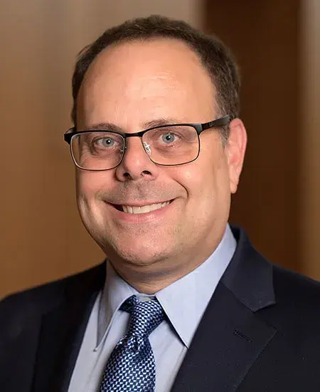 aaron_yelowitz_headshot.jpg