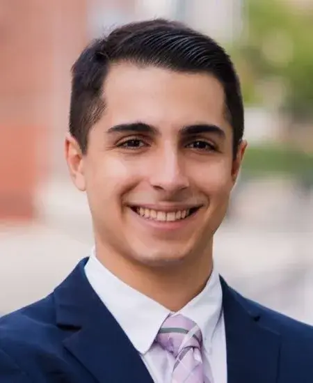 daniel_di_martino_headshot_1.jpg